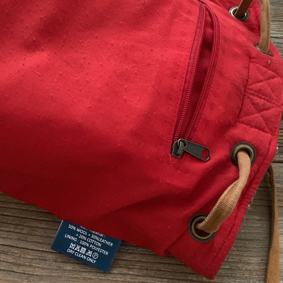 Last Chance🥳! Chloe & Lex Drawstring Bucket/Backpack Bag. - Picture 4 of 12